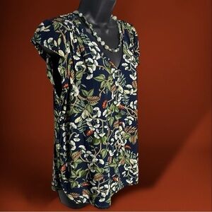 Ann Taylor LOFT Tropical Floral Flutter Sleeve Blouse Size Small